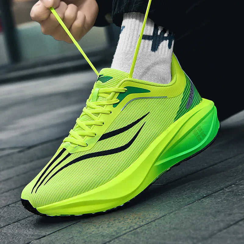 STRAVIX CarbonStride 2025 – Elevate Your Run