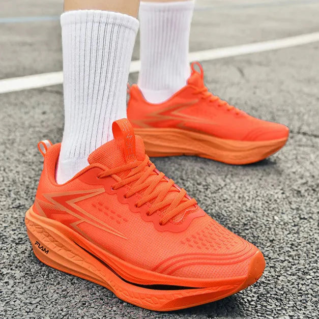 STRAVIX CarbonStrike Pro – Unleash Your Marathon Power